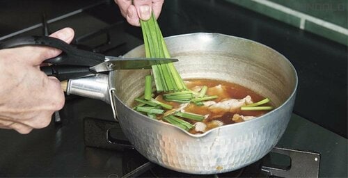 【豚バラにんにく煮麺】 兵庫県手延素麺協同組合「揖保乃糸 特級品」おすすめ イメージ5