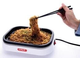 ペヤングがもっと美味しくなる！ ウワサの『焼きペヤングメーカー』を実食