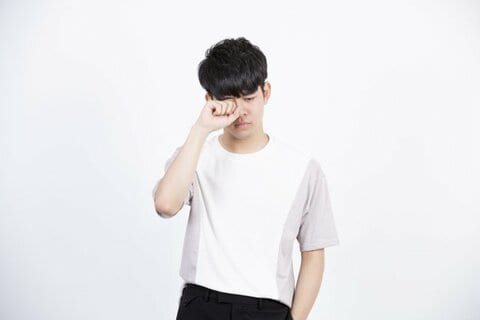 花粉症におすすめな目薬は 薬剤師と10製品を比較 360life サンロクマル