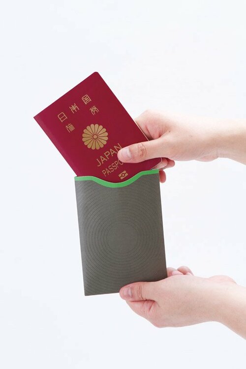 見た目もオシャレ最先端技術でスキミング防止
