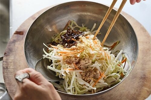 <作り方> LDKベストバイに選ばれた「オライブ」の味を引き立たせる絶品レシピをプロが伝授!〜①「あえる・かけるだけ」お手軽編〜おすすめ イメージ2