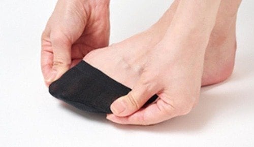 1:つま先をぴったり合わせる レディース用フットカバーおすすめ イメージ