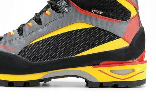 登山靴の王様!スポルティバ「トランゴタワーGTX」
