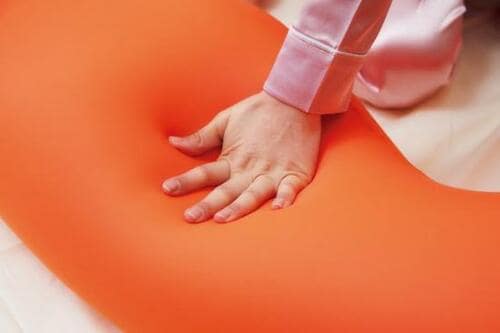 サイズ感バッチリ！MOGU「気持ちいい抱きまくらカバー付」 イメージ2