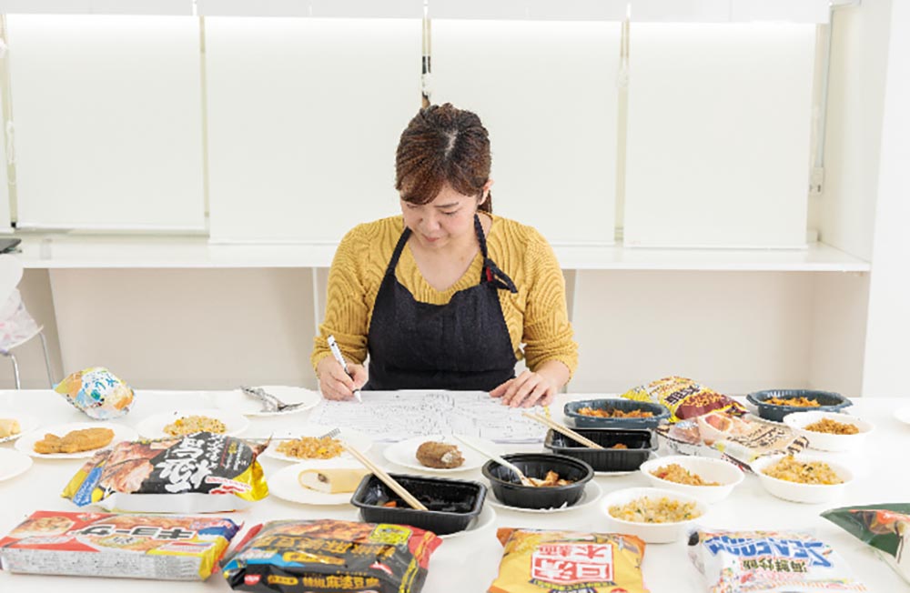 人気の冷凍食品51製品をプロと比較