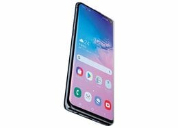 ""死角のない一台""が2019年の王者に決定！サムスンの「Galaxy S10」｜家電批評・オブ・ザ・イヤー