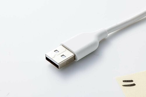 電源とのコネクタはタイプA