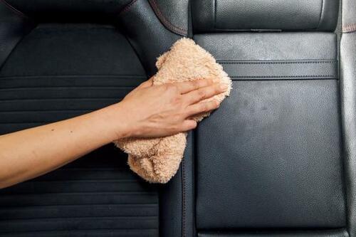 水分タップリで威力発揮！メラミンスポンジの正しい使い方 イメージ4