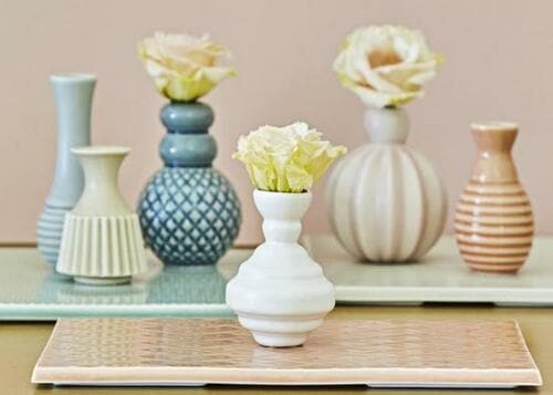 デンマーク生まれの小さな花瓶 「フラワーベース Minibells」 イメージ