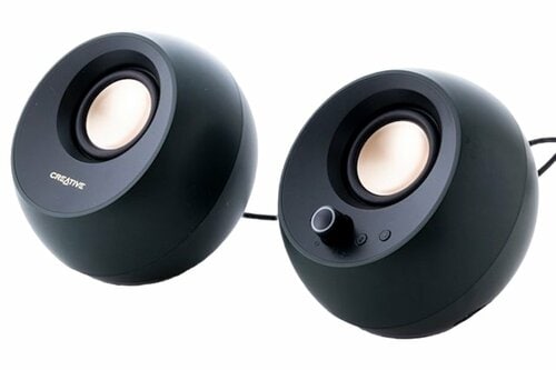 11月発売のコンパクトアクティブスピーカー「Creative Pebble Pro」の実力は? イメージ