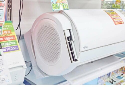 他メーカーと比べてコンパクト。サイドファンで気流制御に優れる モバイルキーボードおすすめ イメージ