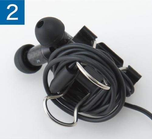 日用品や事務用品ですぐデキる！ ケーブル収納・整理の0円アイデア イメージ3