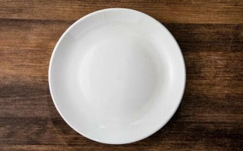 ダイソーの皿はサイズが惜しい実際にはあまり料理が乗りません イメージ