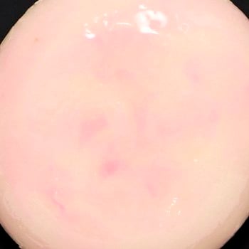 保湿力:うるうるでみずみずしさをキープ リップエッセンスおすすめ イメージ