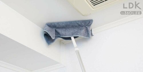 浴室天井のお掃除方法 キッチンハイターを使った掃除方法おすすめ イメージ