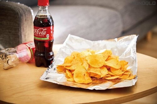 刺激的ではないけど軽いおつまみにはアリ 人気ジャンクフードをひろゆきがジャッジおすすめ イメージ