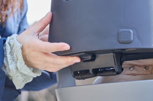 子どもを乗せやすいリアシート＆クッションがやさしい後ろ乗せシート 電動アシスト自転車おすすめ イメージ2