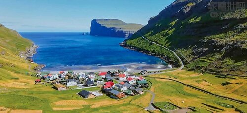 モトローラ「motorola razr 50」 折りたたみスマホおすすめ イメージ