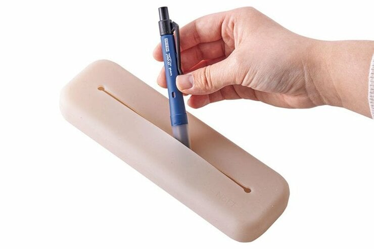 フタもファスナーもない静かな筆箱も！ 格安おすすめ文房具3選のイメージ