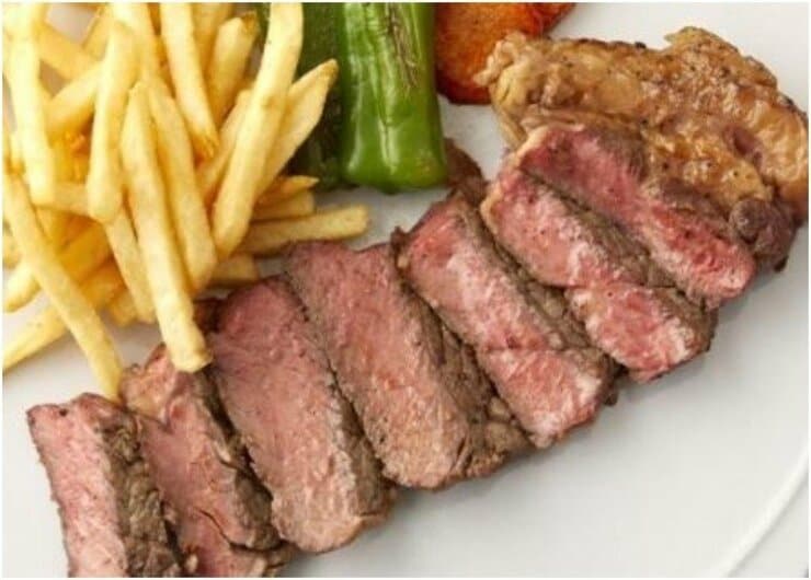 ネットでしか買えないオージービーフ！ やわらか激ウマって本当？｜『MONOQLO』が試しました