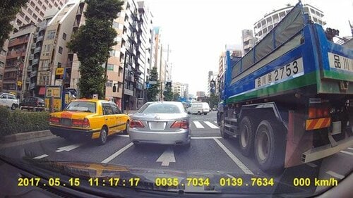 青信号の通知アラームで発車遅延を防いでくれます イメージ