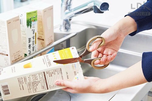 かたいものやベタつくものも何でもスパッと はさみおすすめ イメージ