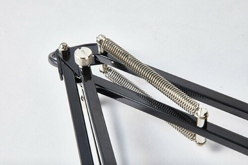 デスクライトはIKEAが◎ niko and...はプラで安見え イメージ2