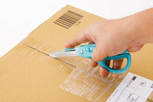 宅配のダンボールはこれ1本で処理 イメージ