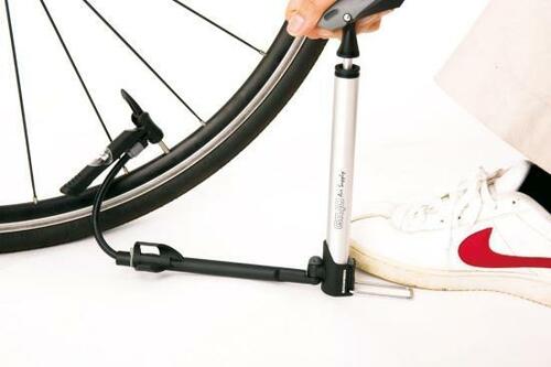 GIYO「携帯用マイクロフロアポンプ」 自転車の空気入れおすすめ イメージ