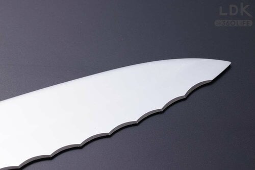 刃先がとがっている パン切り包丁おすすめ イメージ