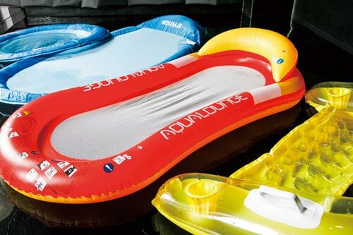 不思議な浮遊感でリラックス水上ハンモックをご存知ですか?