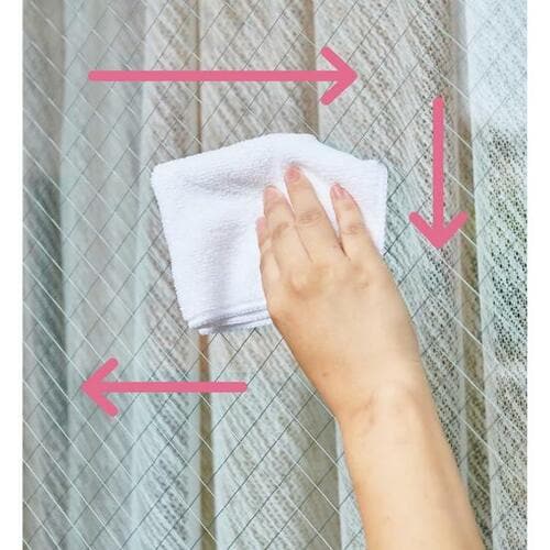 STEP6:水切りの線を拭き取る ガラスクリーナーおすすめ イメージ