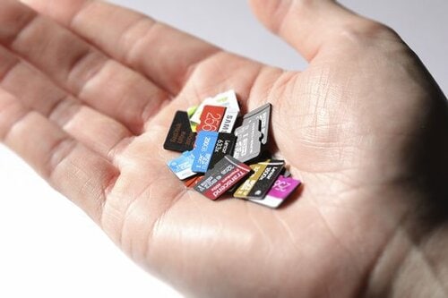 たった一枚で夢の高速&大容量!200GB超microSDが買い時です