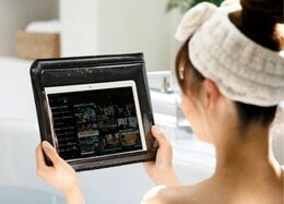 タブレット防水ケースおすすめランキング4選！ バスタイム鑑賞も余裕なのは？｜タブレット活用術を『MONOQLO』が紹介