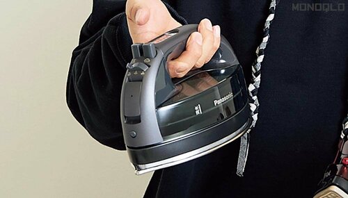 【使用感】軽く感じる持ちやすさと重心 スチームアイロンおすすめ イメージ