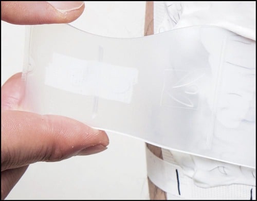 専用のヘラでキレイに除毛できます イメージ