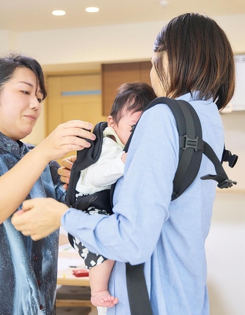 着脱のしやすさ：本体のかけやすさ、肩紐の調節のしやすさなどはどうか 抱っこ紐おすすめ イメージ