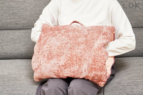 好きな体勢で使えて寒い季節に便利! LDKマッサージクッションおすすめ イメージ