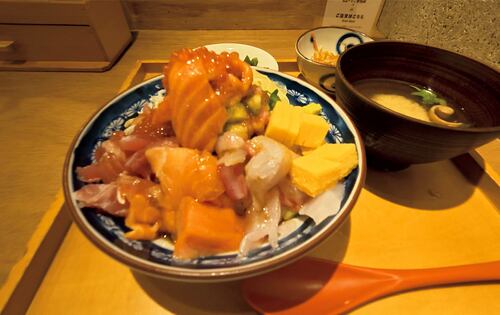 ＜食事＞海鮮の鮮度表現はもう一歩 アクションカメラおすすめ イメージ