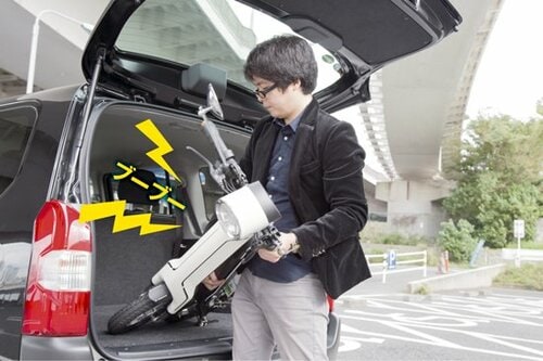 フル充電で35㎞走行できる！ 折りたたみ電動バイク イメージ6