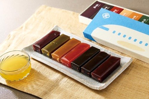 和菓子なら安定の虎屋「空港限定小形羊羹」 羽田空港で買えるお土産おすすめ イメージ