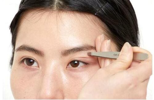 3:「肌を引っ張りながら抜く」のがコツ