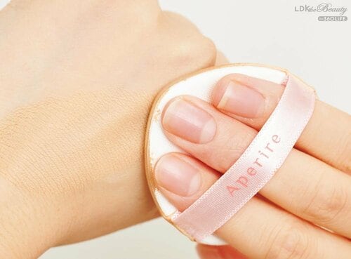 伸びがよくぼかしやすいから色ムラになりにくい ファンデーションおすすめ イメージ