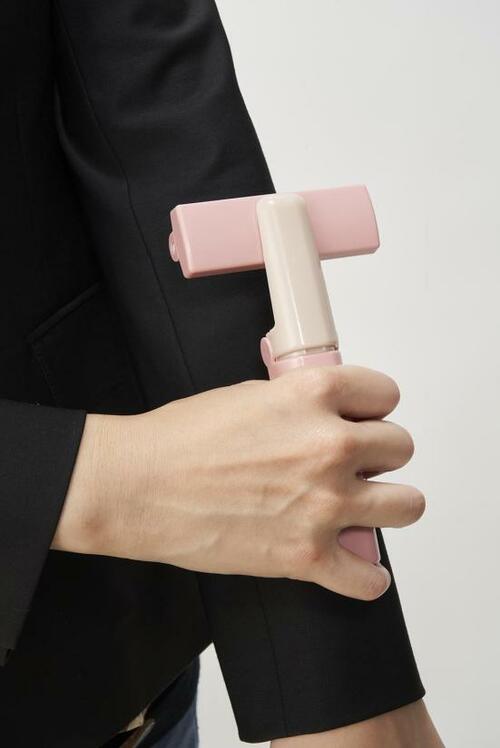 ダイソー「携帯用ほこり取り(折りたたみ)」2