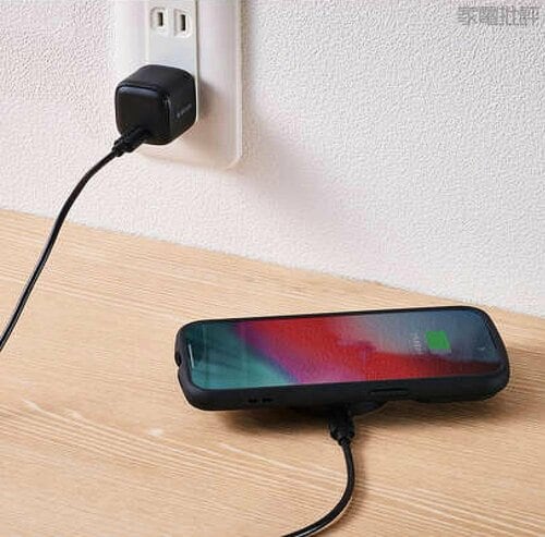 MagSafeに非対応なのは残念…… iPhone 16eおすすめ イメージ