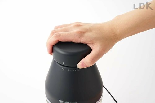 上部をひねると稼働する フードプロセッサーおすすめ イメージ