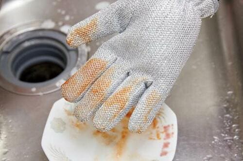 手袋自体に汚れが付いてしまう 手袋型スポンジ マジックハンズ イメージ