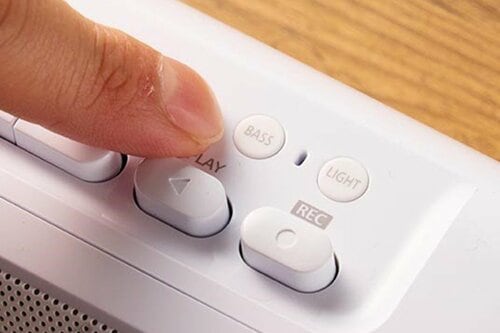 音質の良さのキモはBASSモード カセットプレーヤーおすすめ イメージ