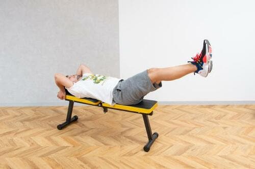 トレーニング3:インクラインレックレイズ トレーニングベンチおすすめ イメージ