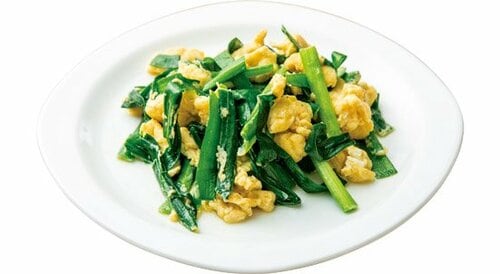 たまごを先はダメダメ…炒めるとカチカチになりました イメージ